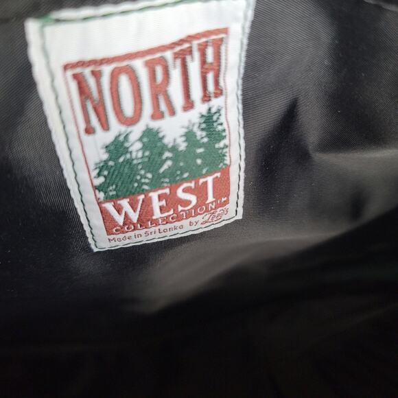 LEEDS 8800-05 - Northwest Expandable Messenger Bag $25.97 - Bags Leeds Northwest Canvas Messenger Bag